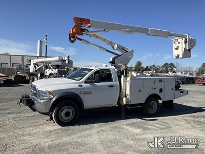 Altec AT40G, 45 ft, Articulating & Telescopic Bucket Truck