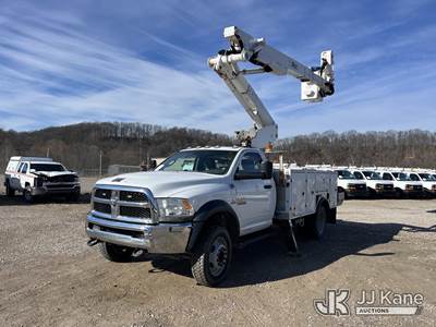 Altec AT41M, 46 ft, Articulating & Telescopic Material Handling Bucket Truck