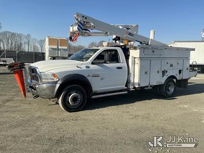 Altec AT40G, 45 ft, Articulating & Telescopic Bucket Truck