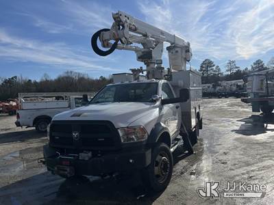 Altec AT40G, 45 ft, Articulating & Telescopic Bucket Truck