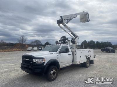 Versalift SST40EIH-02, 45 ft, Articulating & Telescopic Bucket Truck