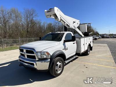 Versalift VST50-MHTN, Articulating & Telescopic Non-Insulated Bucket Truck