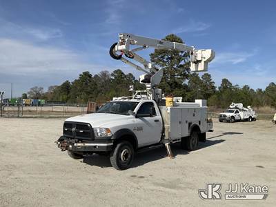 Altec AT40G, 45 ft, Articulating & Telescopic Bucket Truck