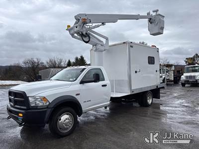 Altec AT235, 40 ft, Articulating & Telescopic Non-Insulated Bucket Truck
