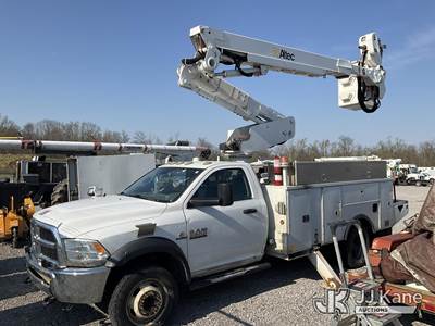 Altec AT40-MH, 45 ft, Articulating & Telescopic Material Handling Bucket Truck