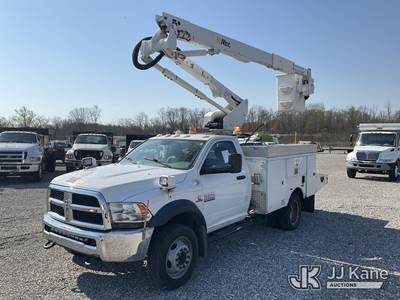 Altec AT40G, 46 ft, Articulating & Telescopic Material Handling Bucket Truck