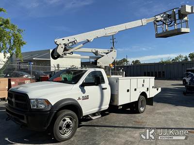 Altec AT237S, 43 ft, Articulating & Telescopic Non-Insulated Bucket Truck