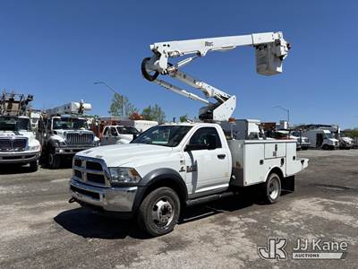 Altec AT40G, 45 ft, Articulating & Telescopic Bucket Truck