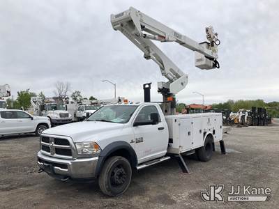 Versalift VST-41, 47 ft, Articulating & Telescopic Material Handling Bucket Truck