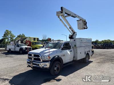 Versalift SST40EIH-01, 45 ft, Articulating & Telescopic Bucket Truck