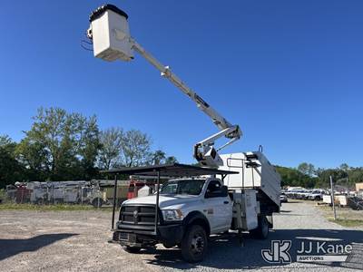 Terex LT40, 45 ft, Articulating & Telescopic Bucket Truck