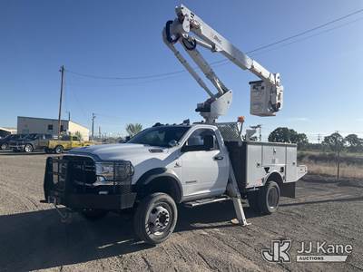 Altec AT37G, 42 ft, Articulating & Telescopic Bucket Truck