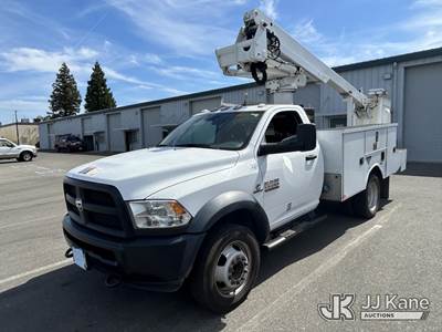 Altec AT235, 40 ft, Articulating & Telescopic Non-Insulated Bucket Truck
