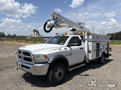 Altec AT40G, 45 ft, Articulating & Telescopic Bucket Truck