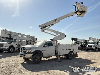 Altec AT41M, 45 ft, Articulating & Telescopic Material Handling Bucket Truck