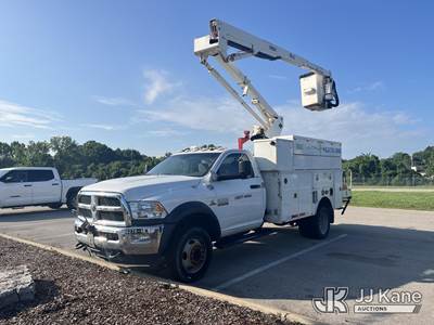 Versalift SST40EIH-01, 42 ft, Articulating & Telescopic Bucket Truck