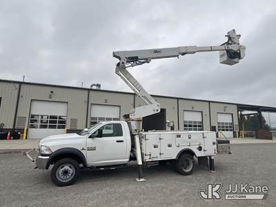 Altec AT40-MH, 45 ft, Articulating & Telescopic Material Handling Bucket Truck