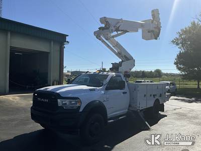 Altec AT41M, 46 ft, Articulating & Telescopic Material Handling Bucket Truck