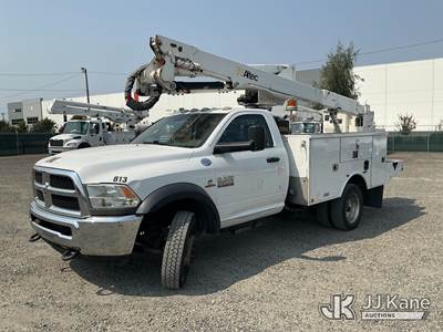 Altec AT40G, 45 ft, Articulating & Telescopic Bucket Truck