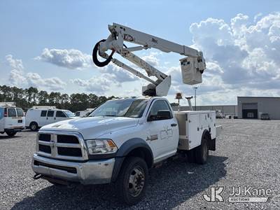 Altec AT40G, 45 ft, Articulating & Telescopic Bucket Truck
