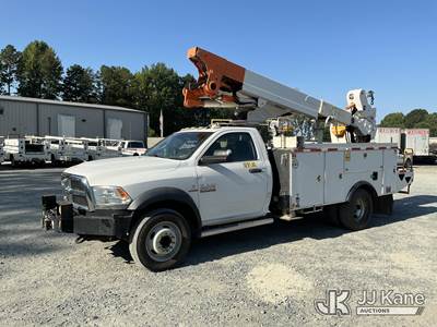 Altec AT40-MH, 45 ft, Articulating & Telescopic Material Handling Bucket Truck