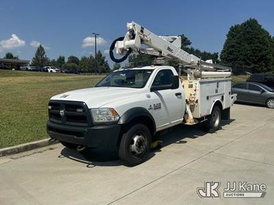 Altec AT37G, 42 ft, Articulating & Telescopic Bucket Truck