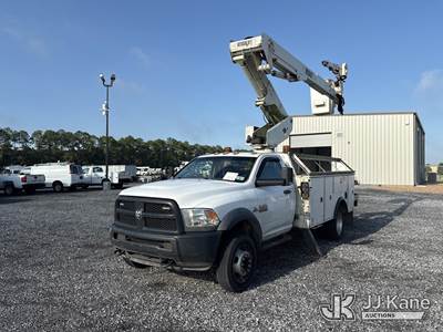 Versalift Uncategorized, Articulating & Telescopic Material Handling Bucket Truck