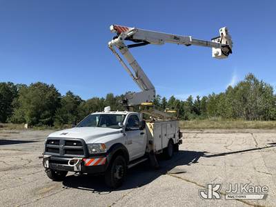 Altec AT41M, 45 ft, Articulating & Telescopic Bucket Truck