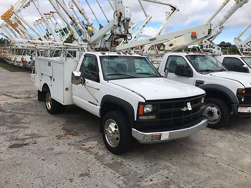 2000 Chevrolet C3500 Bucket / Boom Truck For Sale, 217,274 Miles Riviera Beach, FL 212