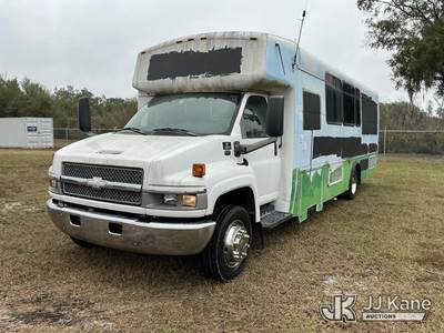 2006 Chevrolet C5500 Mobile Office/Command Vehicle
