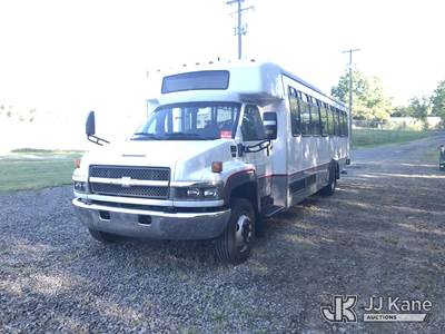 2008 Chevrolet C5500 Shuttle Bus