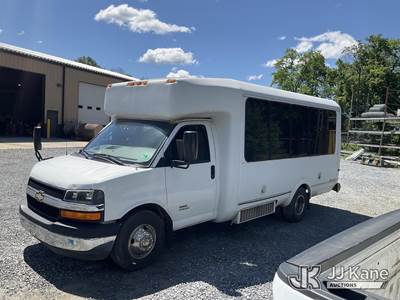 2016 Chevrolet Express G4500 159" Bus