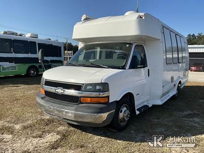 2006 Chevrolet Express G3500 Cutaway Van