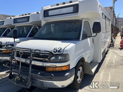 2015 Chevrolet Express G4500 159" Passenger Bus