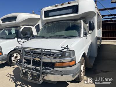 2015 Chevrolet Express G4500 159" Passenger Bus