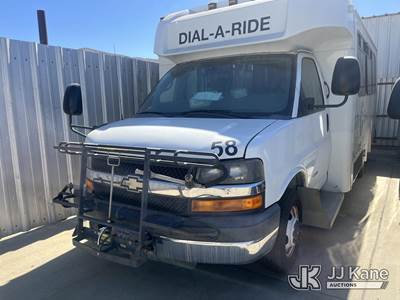 2015 Chevrolet Express G4500 159" Passenger Bus
