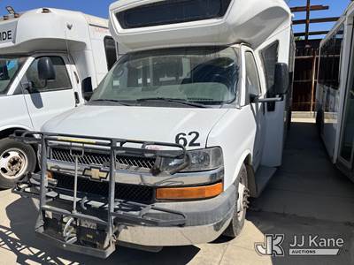 2015 Chevrolet Express G4500 159" Passenger Bus