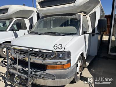 2015 Chevrolet Express G4500 159" Passenger Bus
