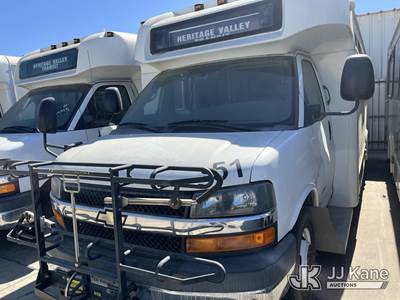 2015 Chevrolet Express G4500 159in Passenger Bus