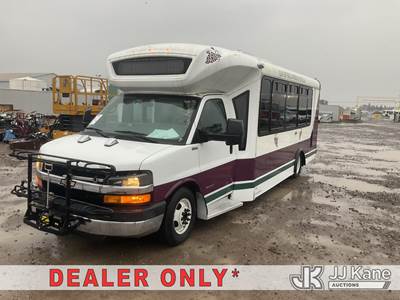 2014 Chevrolet Express G4500 Cutaway Bus