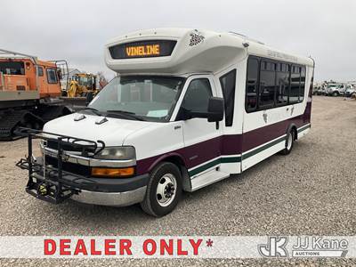 2014 Chevrolet Express G4500 Passenger Bus