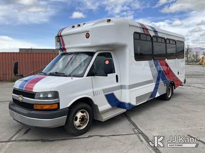 2015 Chevrolet Express G4500 Passenger Bus