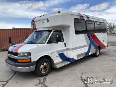 2015 Chevrolet Express G4500 Passenger Bus