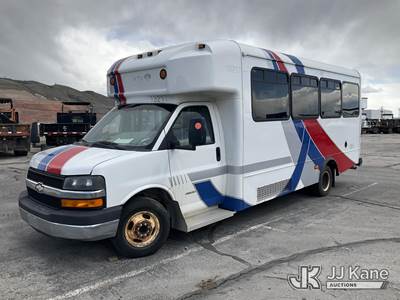 2015 Chevrolet Express G4500 Passenger Bus