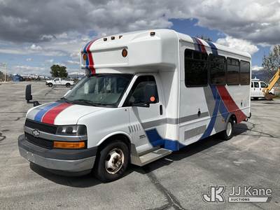 2015 Chevrolet Express G4500 Passenger Bus