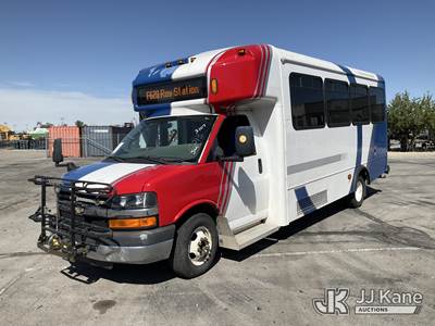 2015 Chevrolet Express G4500 Passenger Bus
