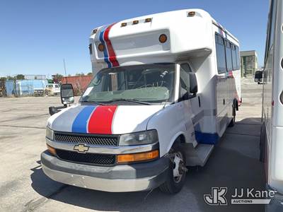 2015 Chevrolet Express G4500 Passenger Bus