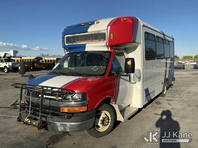2015 Chevrolet Express G4500 Passenger Bus
