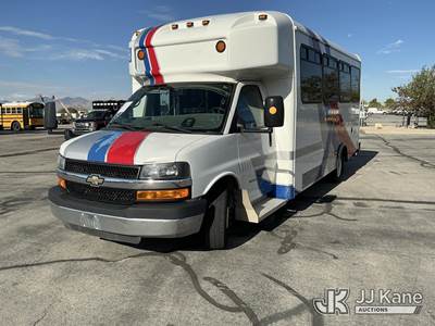 2015 Chevrolet Express G4500 Passenger Bus