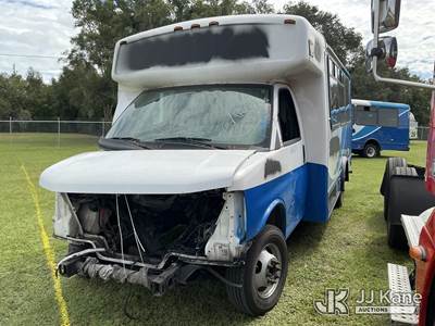 2019 Chevrolet Express G4500 Passenger Bus
